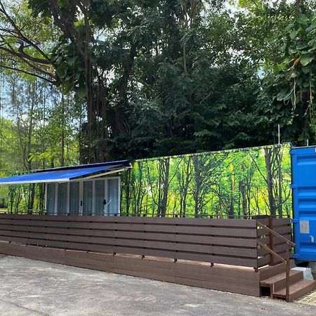 Shipping Container Hotel At Haw Par Villa Googlemap Address 27 Zehnder Road Taxi And Cars Can Only Enter Via Zehnder Road Singapore Exterior photo